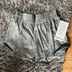 Size 2 hotty hot shorts